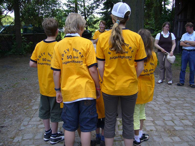 Haehnewettkraehen der Kreisjugend des Kreisverbandes Guetersloh 091.jpg - Hähnewettkrähen des Kreisverbandes Gütersloh in Langenberg auf dem Hofe Großelohmann